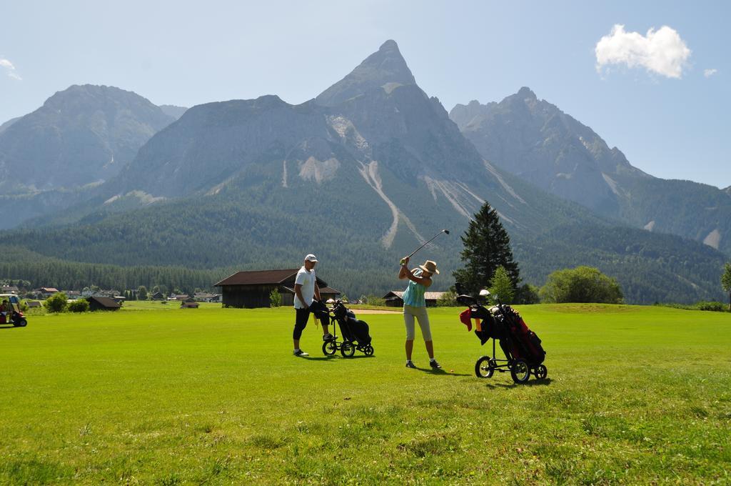 Hotel Alpen Residence Ehrwald Exteriör bild
