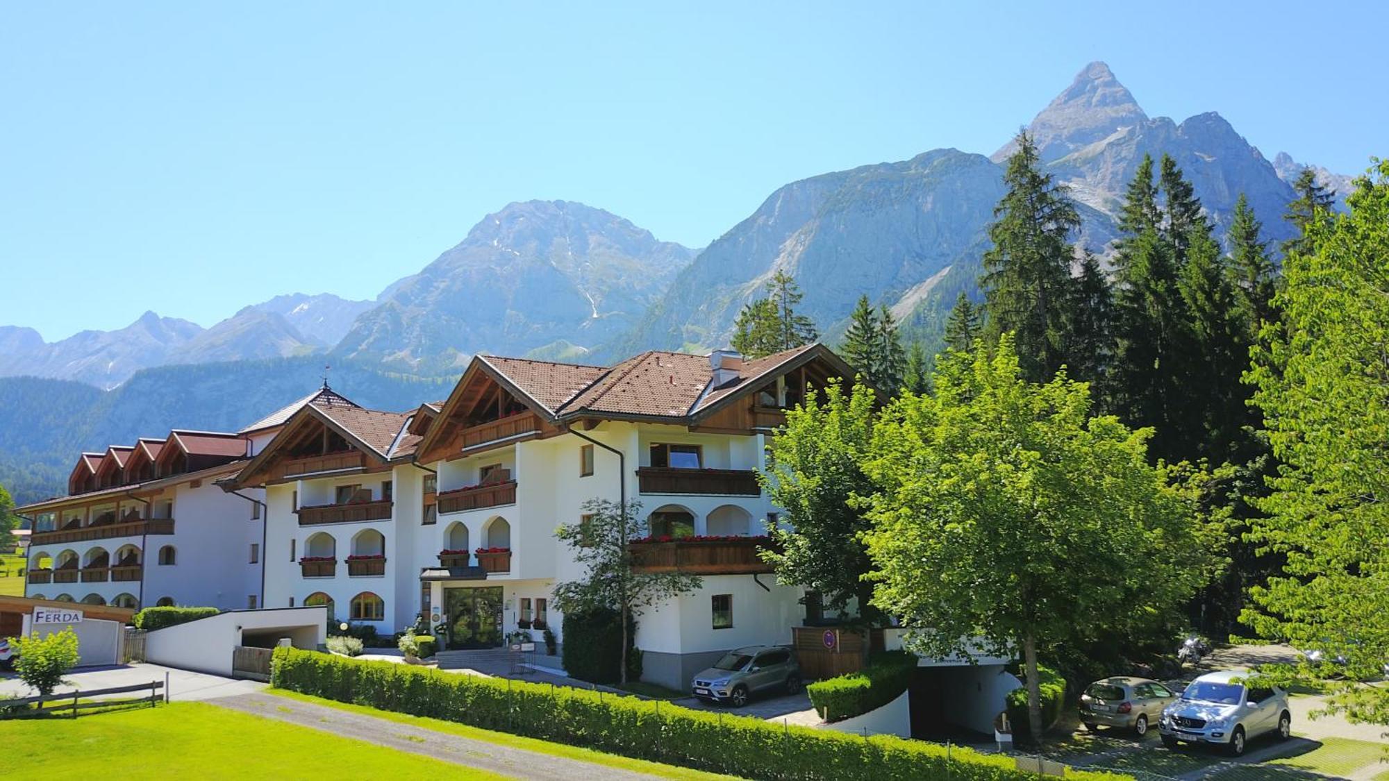 Hotel Alpen Residence Ehrwald Exteriör bild