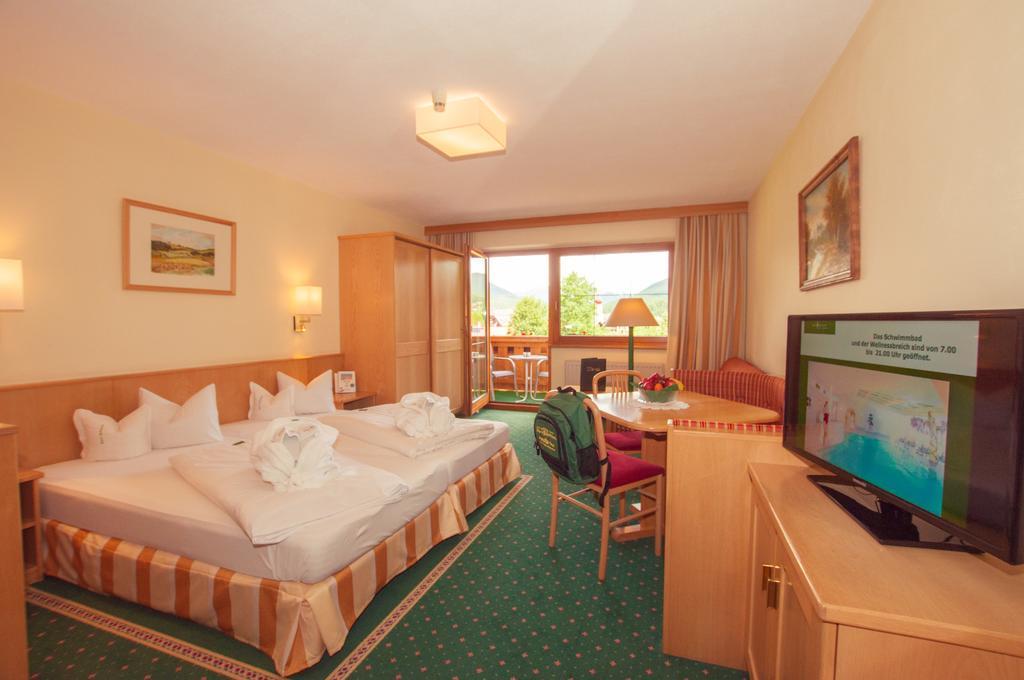 Hotel Alpen Residence Ehrwald Exteriör bild