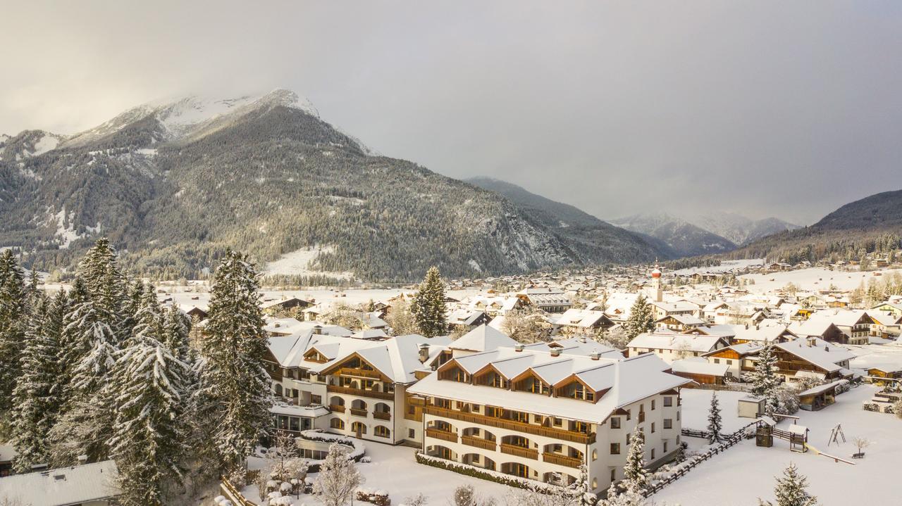 Hotel Alpen Residence Ehrwald Exteriör bild